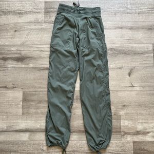 Lululemon Joker Pants XS